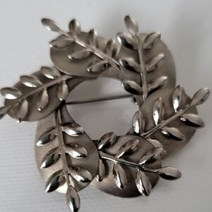 Vintage Silvertone Leaf Brooch